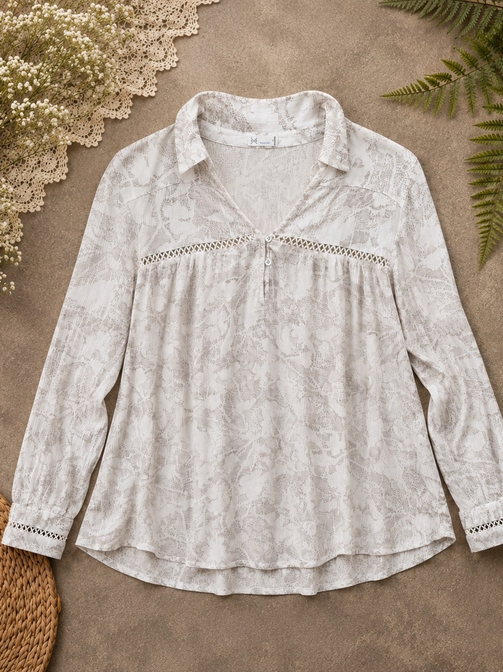 Gentle Fawn Boho Crochet Trim Rayon Blouse Ivory Taupe Medium 21" PTP